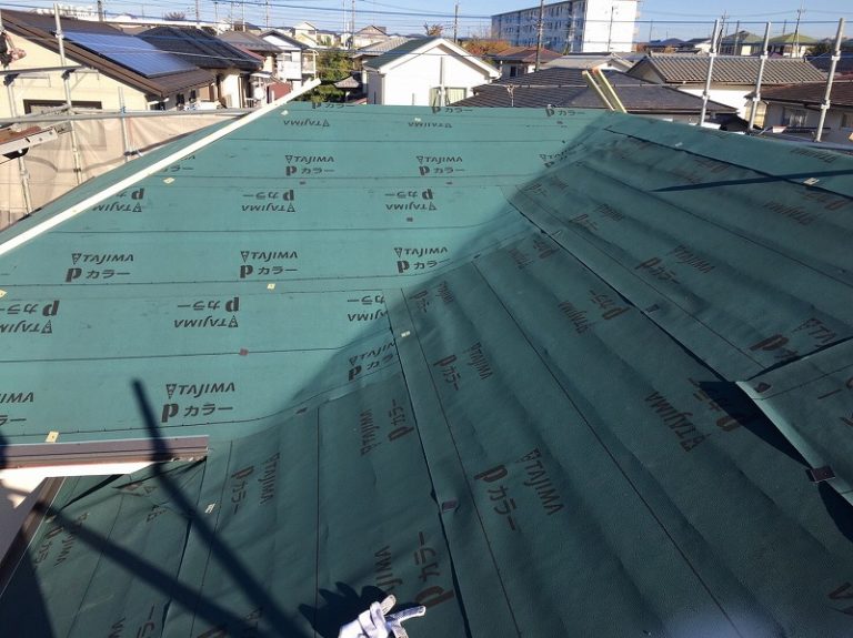 防水シート張り