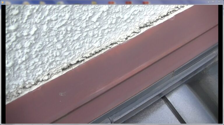 外壁と雨押え板金取り合い割れ