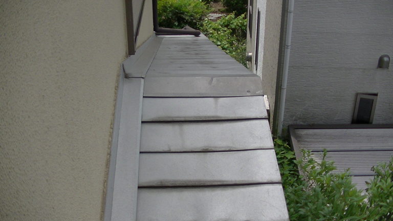 屋根塗膜劣化