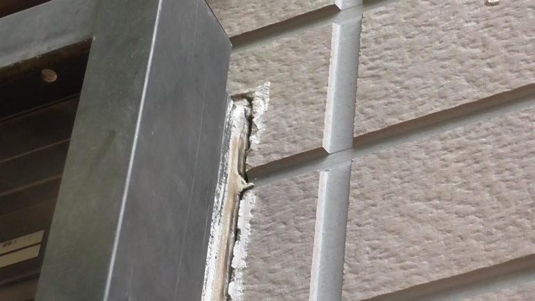 サイディング 建具まわりシーリング劣化