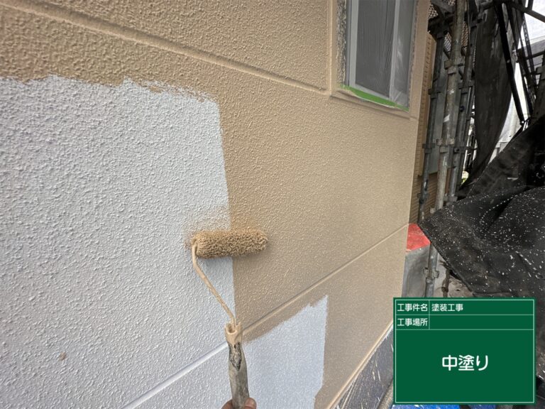 乾燥してから中塗りで色付け・2回目塗装