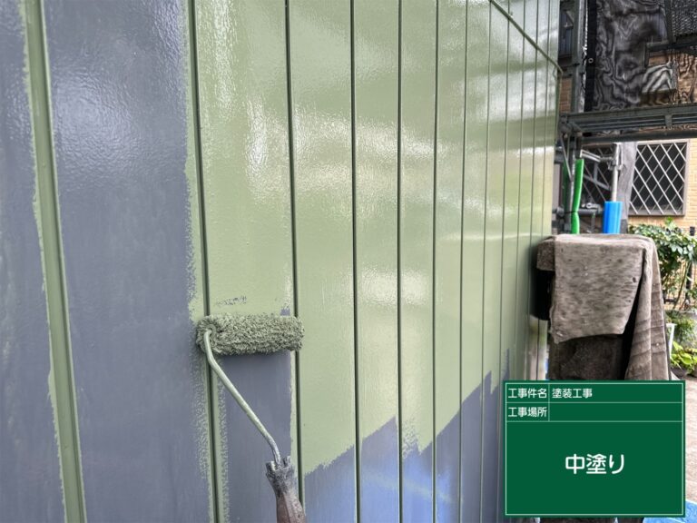 乾燥してから中塗りで色付け・2回目塗装
