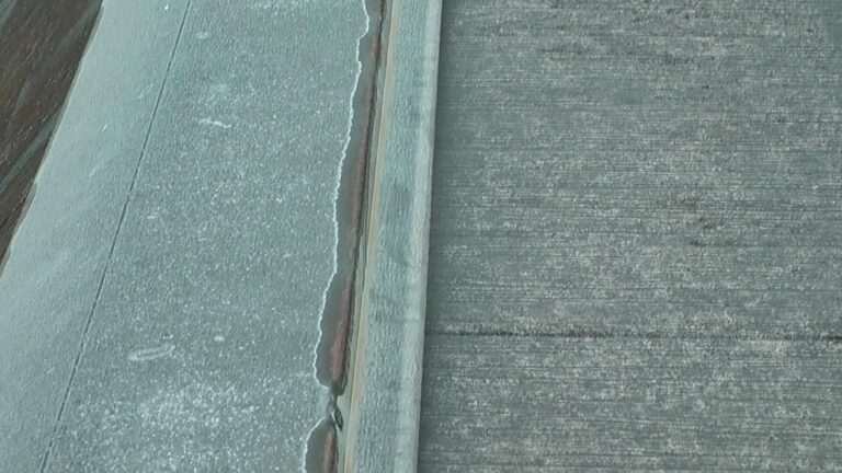 棟板金の錆び 色褪せ