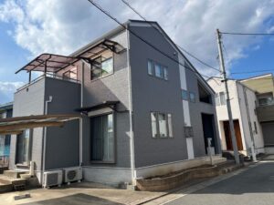 ｜埼玉県坂戸市鎌倉町｜外壁塗装・屋根リフォーム｜S様邸｜ミネラルグレー・パールグレー仕上げ