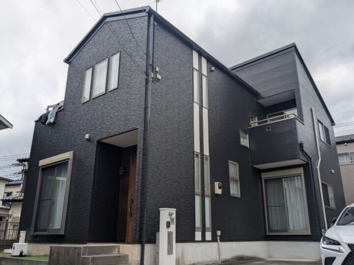 埼玉県坂戸市鎌倉町｜外壁塗装・屋根リフォーム｜H様邸｜チャコール仕上げ