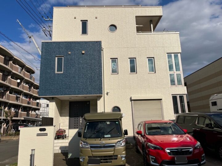 ふじみ野市駒林元町｜外壁塗装・屋上シート防水｜積水ハウスニュートラルホワイト・マウンテンブルー仕上