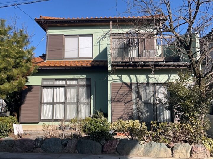 坂戸市片柳｜外壁塗装・屋根塗装・漆喰工事｜H様邸｜フレンチグリーン・アイアンバーグ・ガルグレー仕上げ
