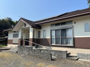 小川町鷹巣｜外壁塗装|屋根リフォーム｜屋根カバー|Y様邸｜ブロークンホワイト・コーヒーブラウン仕上げ